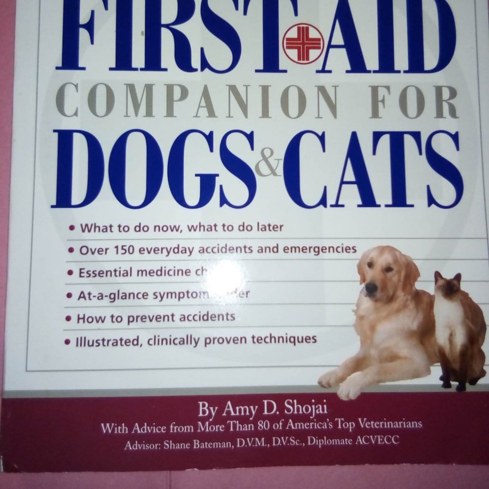 The First-Aid Companion for Dogs & Cats (Prevention Pets)